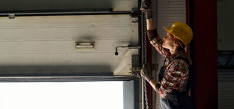 Addressing Common Garage Door Stoppage Issues in Maricopa, AZ